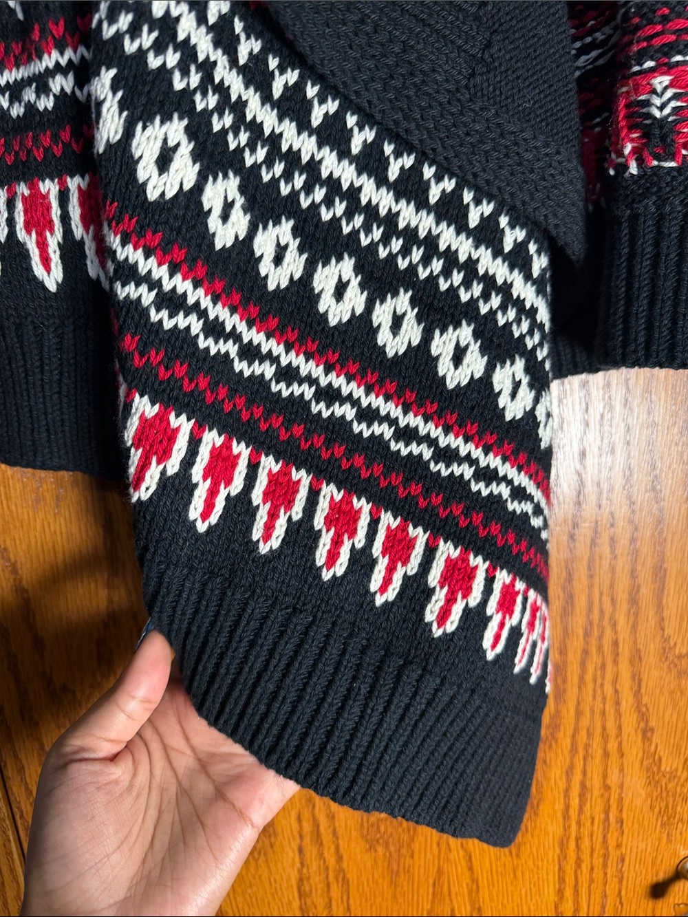 Lauren Ralph Lauren Black Open-Front Cardigan with Red & White Fair Isle Sleeves - Picture 4 of 7